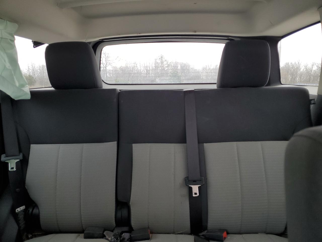 2008 Dodge Nitro - Image 10
