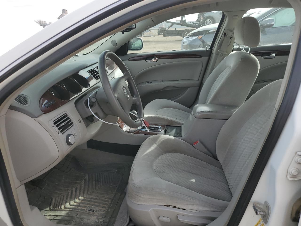2006 Buick Lucerne - Image 7
