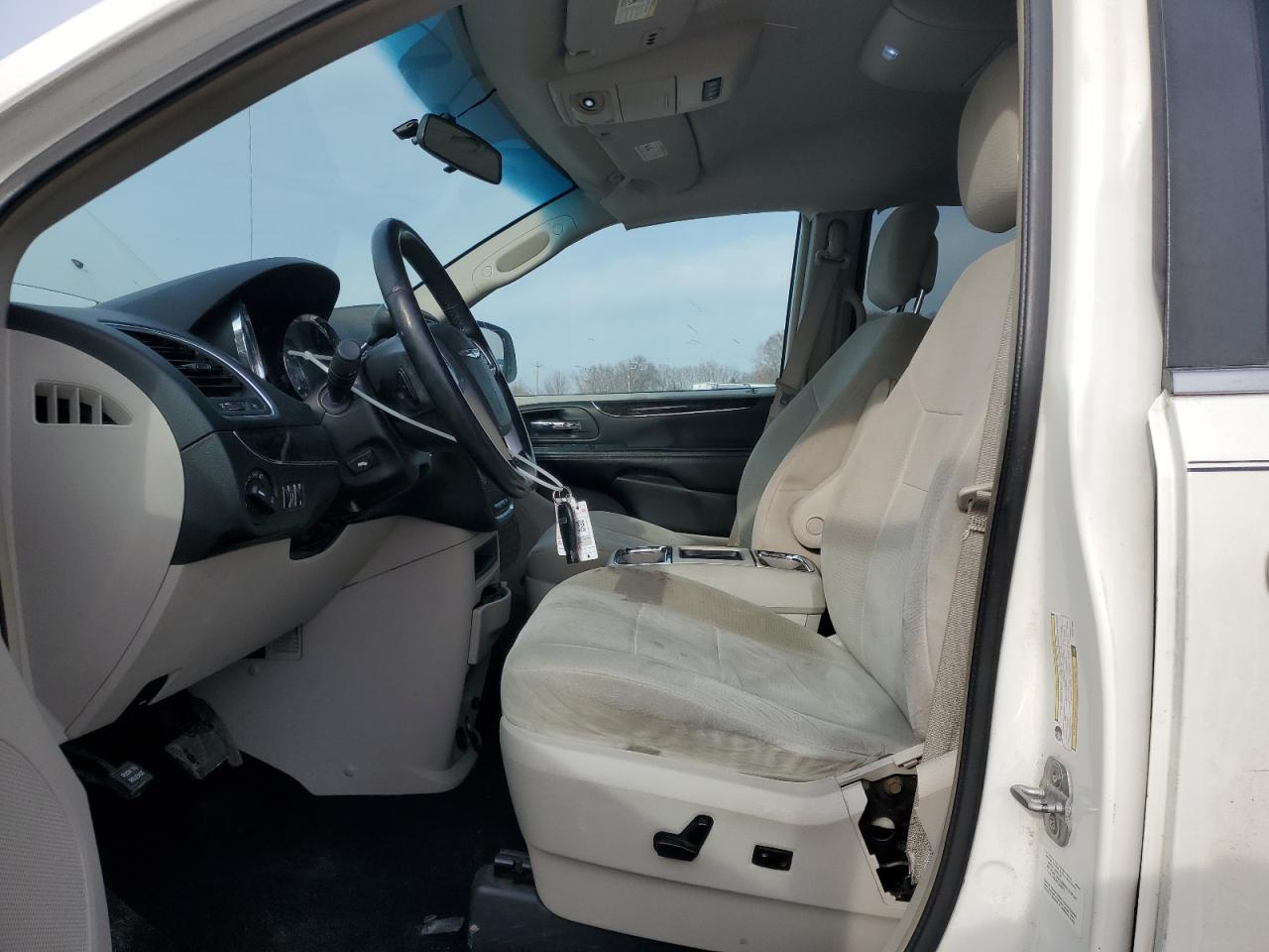 2011 Chrysler Town & Country Touring VIN: 2A4RR5DG7BR701865 Lot: 49011495