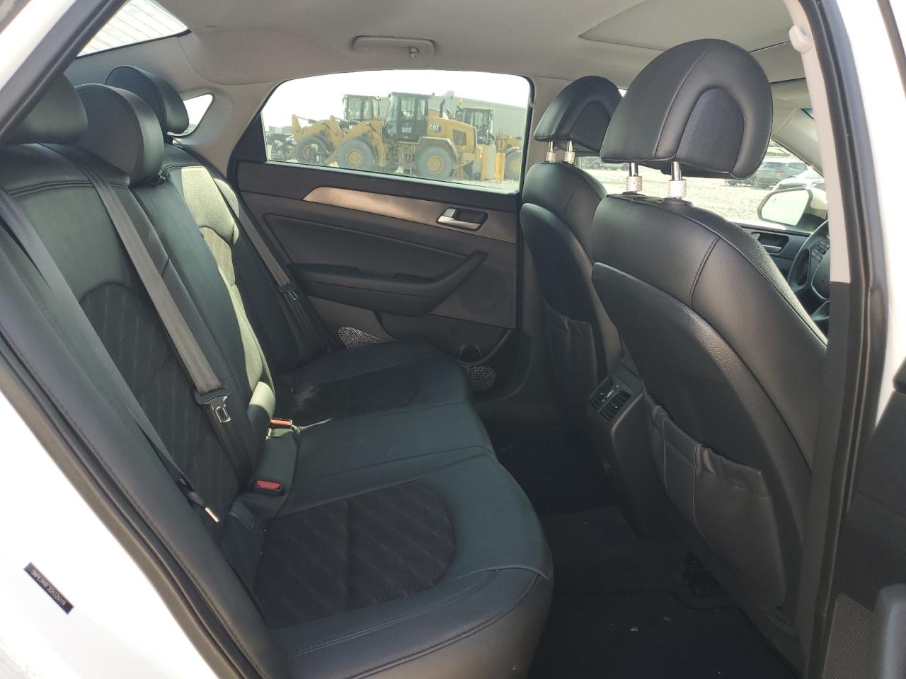 2016 Hyundai Sonata - Image 10