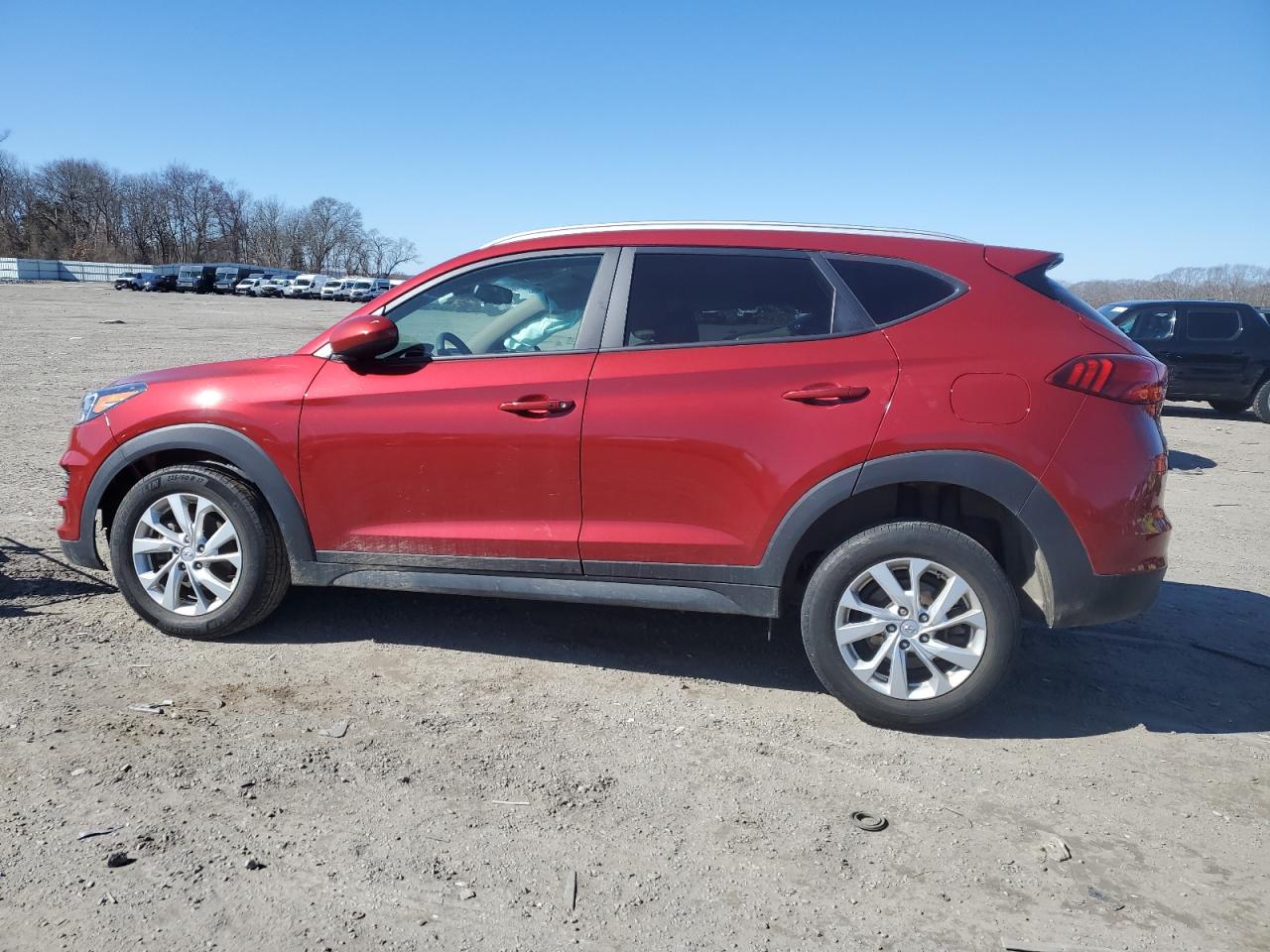 2021 Hyundai Tucson - Image 2