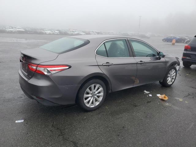  TOYOTA CAMRY 2018 Szary