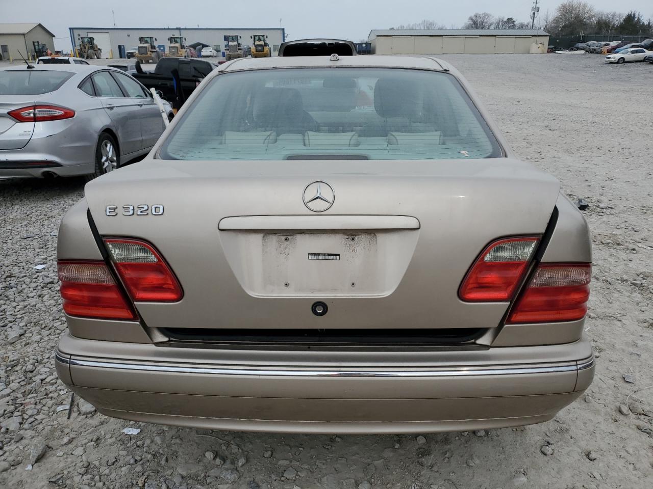 2001 Mercedes-Benz E 320 VIN: WDBJF65JX1B309650 Lot: 46711695