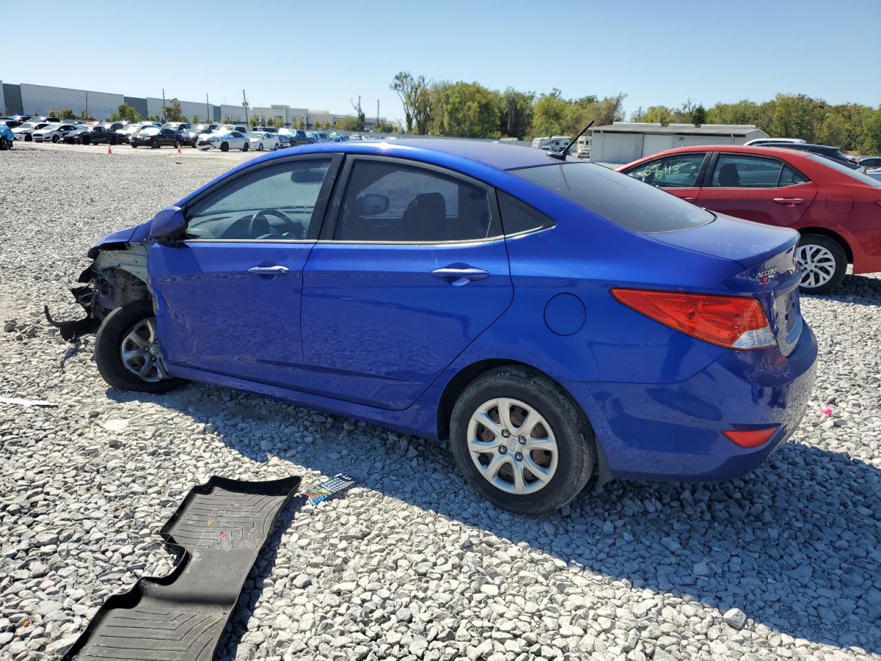 2013 Hyundai Accent - Image 2