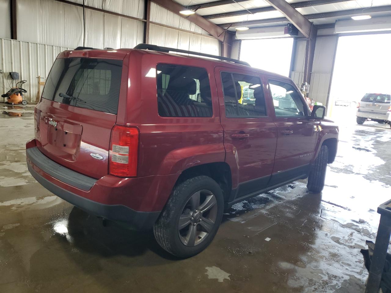 2015 Jeep Liberty (Patriot) - Image 3
