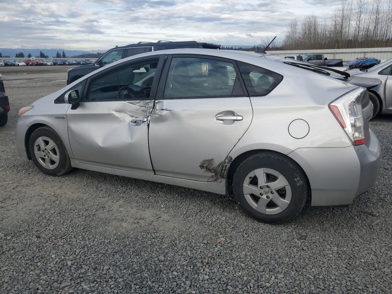 2010 Toyota Prius - Image 2