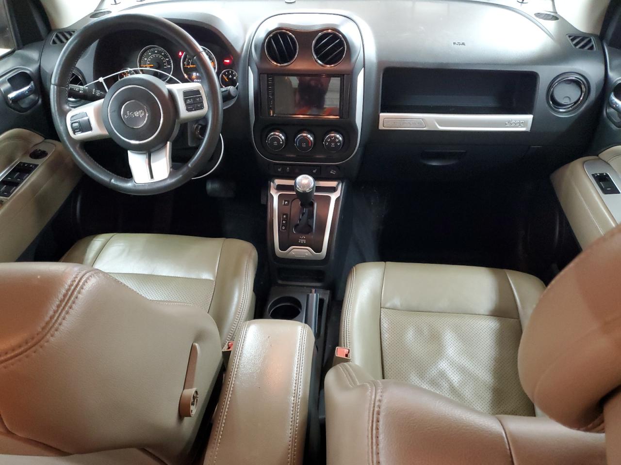 2015 Jeep Compass - Image 8