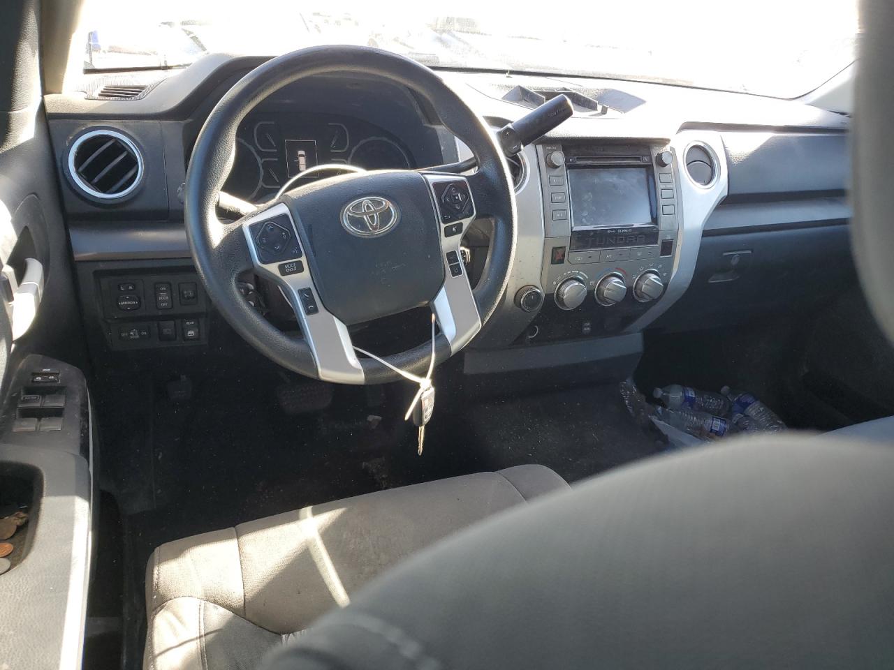 2018 Toyota Tundra - Image 8
