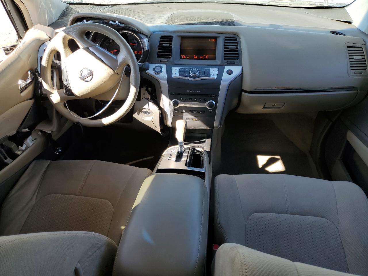 2010 Nissan Murano - Image 8