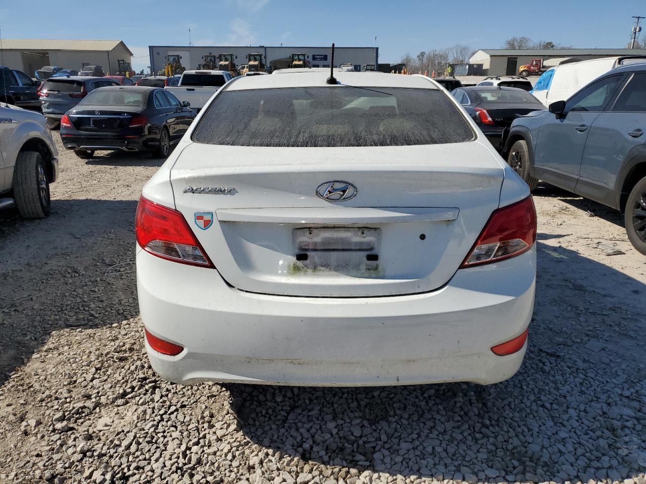 2015 Hyundai Accent - Image 6