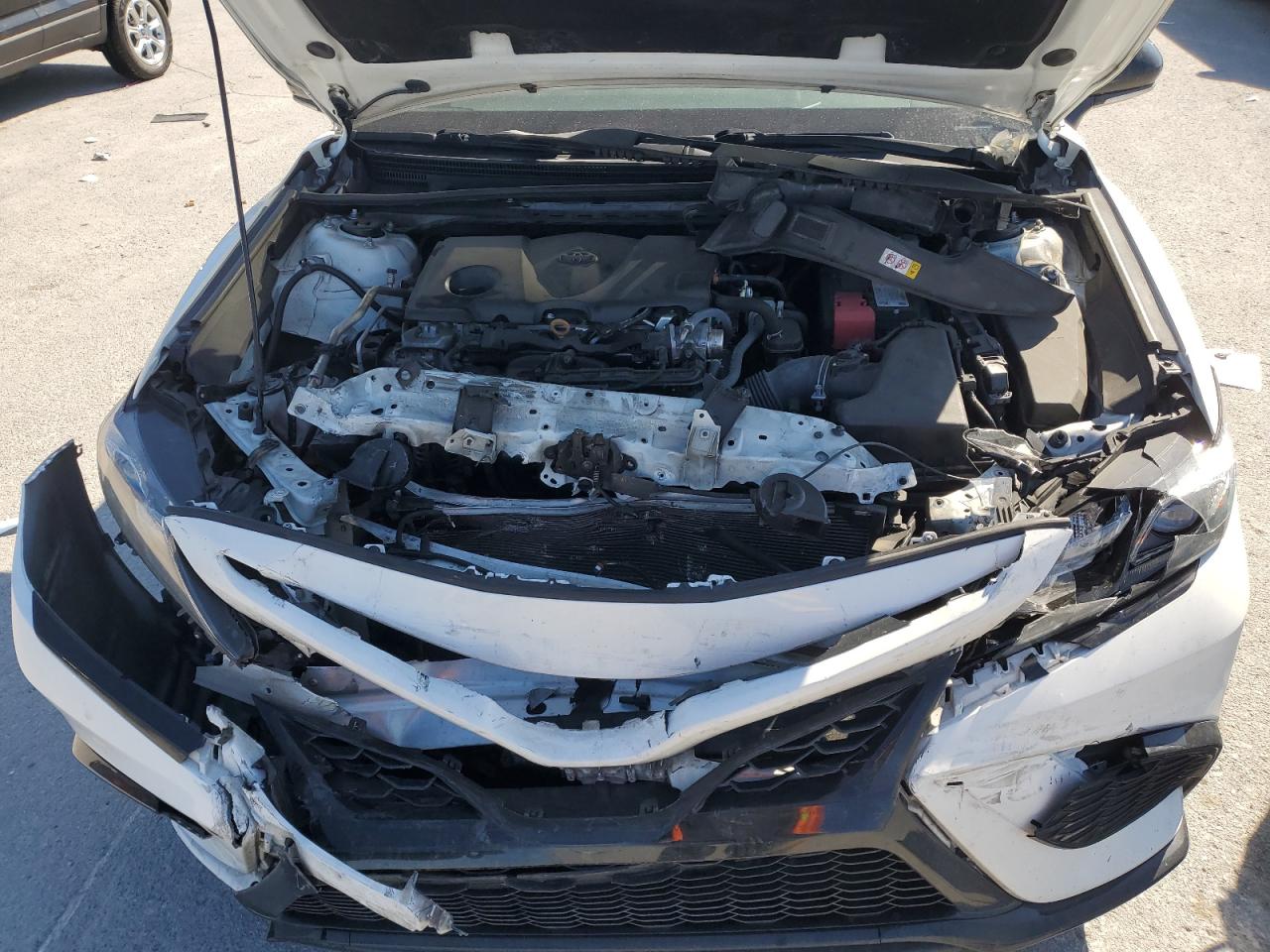 2022 Toyota Camry - Image 13
