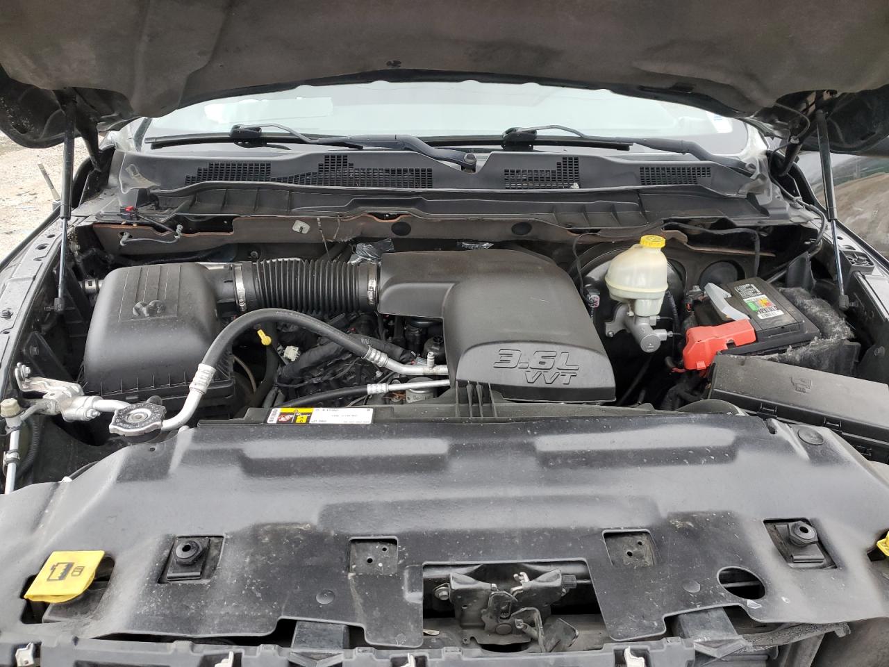 2015 RAM 1500 - Image 12