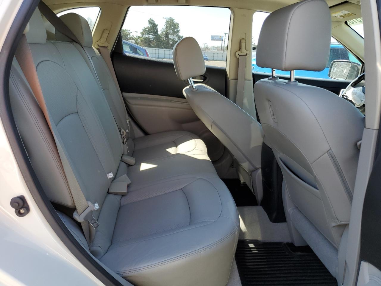 2013 Nissan Rogue - Image 11