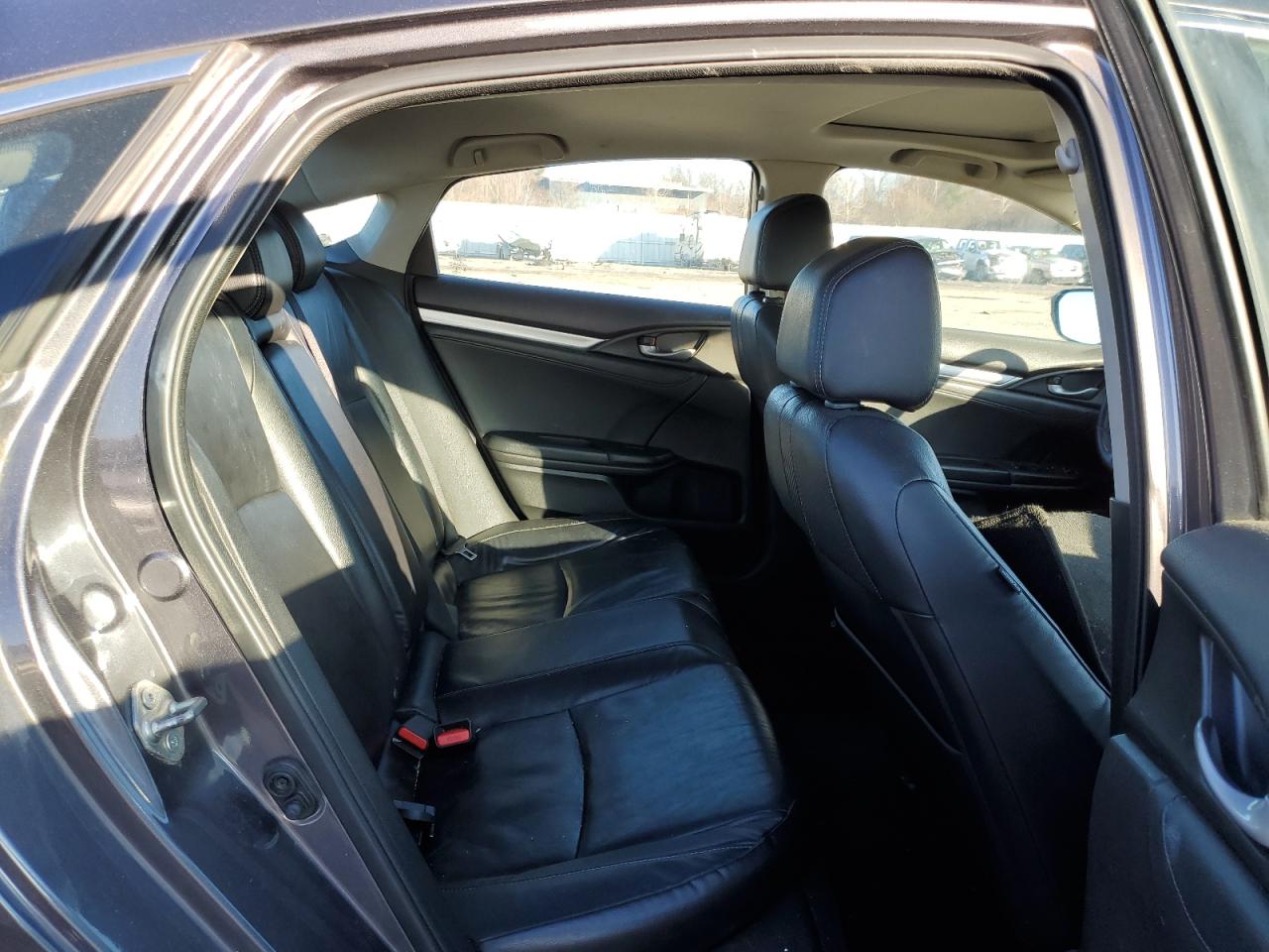 2016 Honda Civic - Image 10