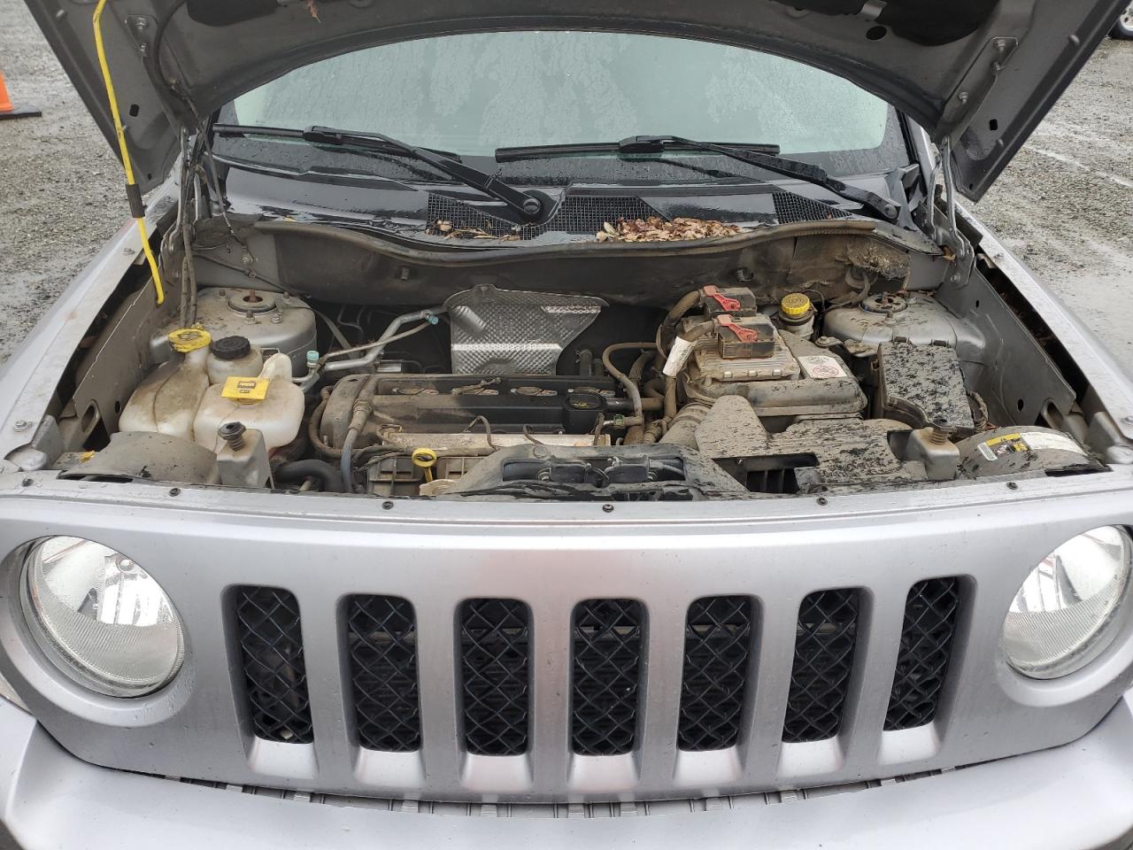 2016 Jeep Liberty (Patriot) - Image 13
