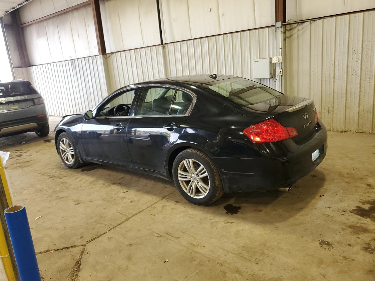 2012 Infiniti G - Image 2