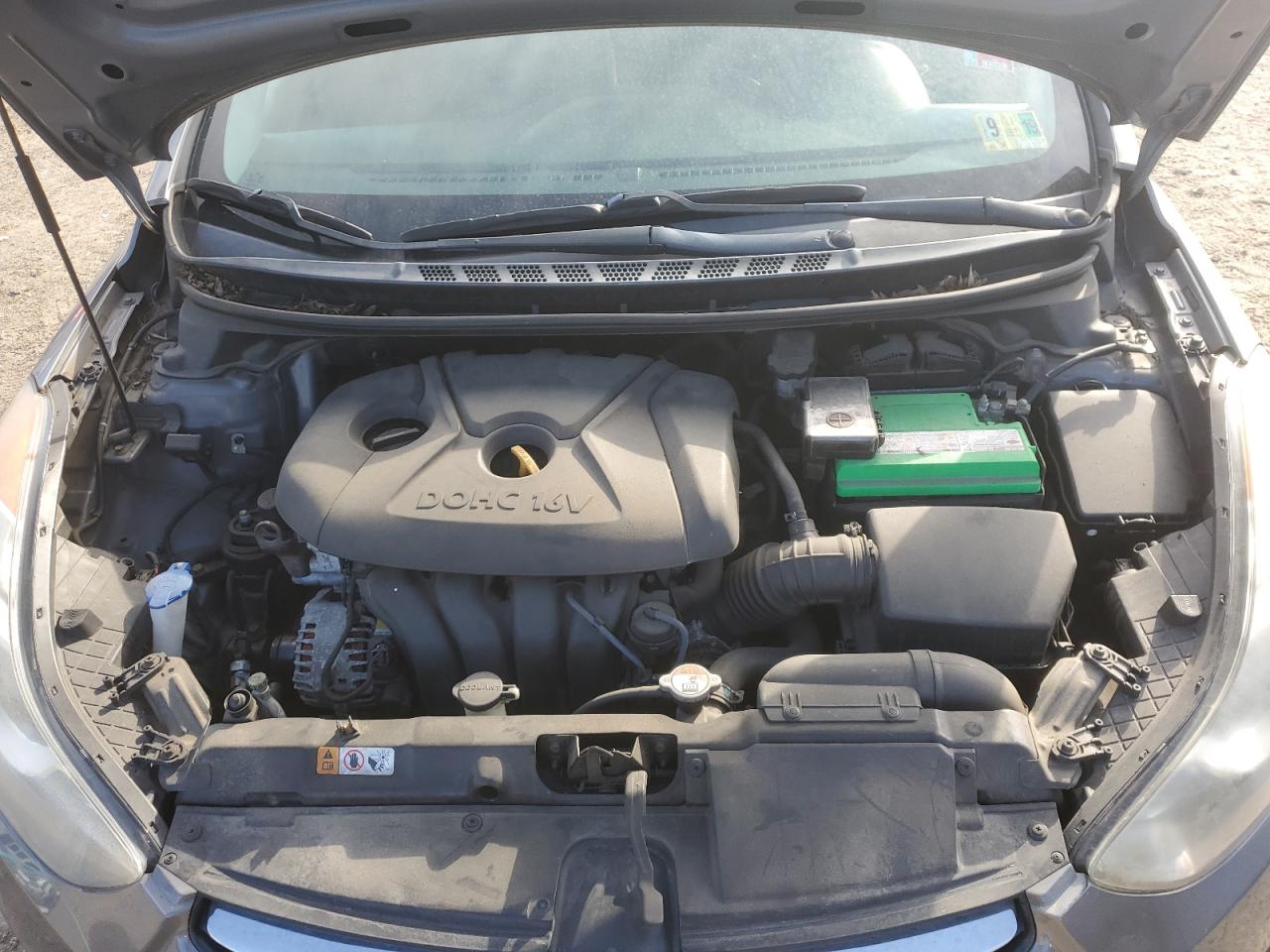 2013 Hyundai Elantra - Image 11