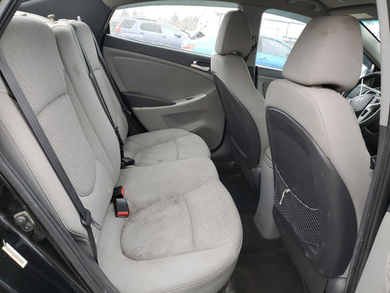 2013 Hyundai Accent - Image 11