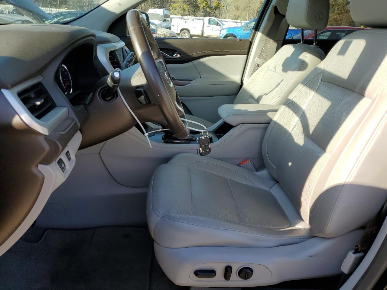 2019 GMC Acadia - Image 7