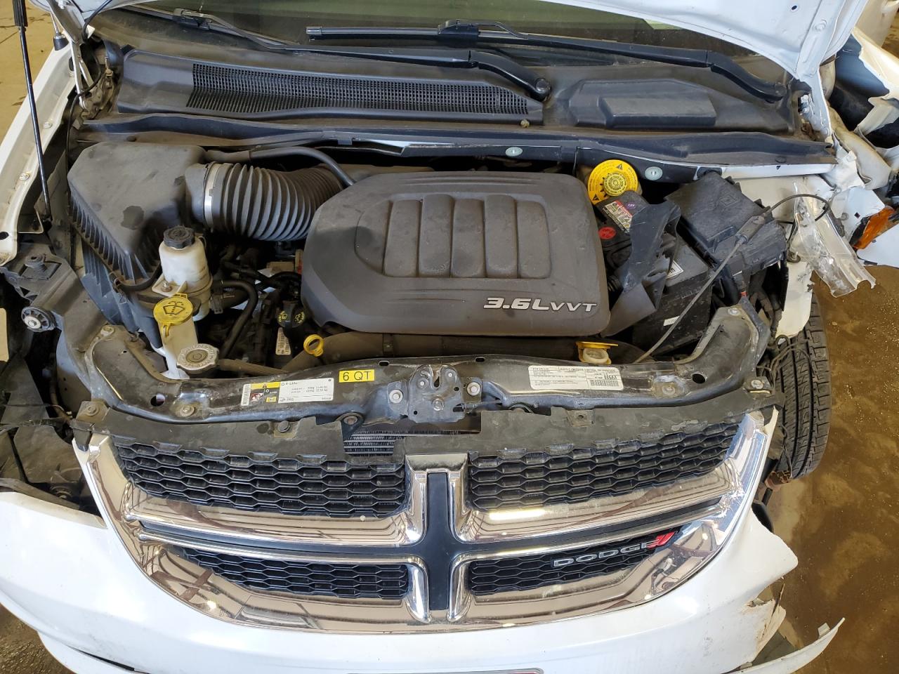2017 Dodge Caravan - Image 12