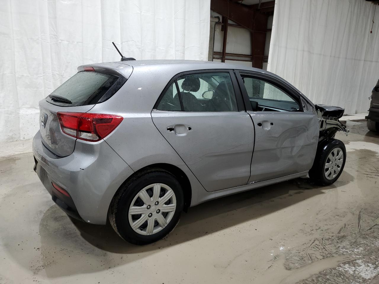 2023 Kia Rio - Image 3