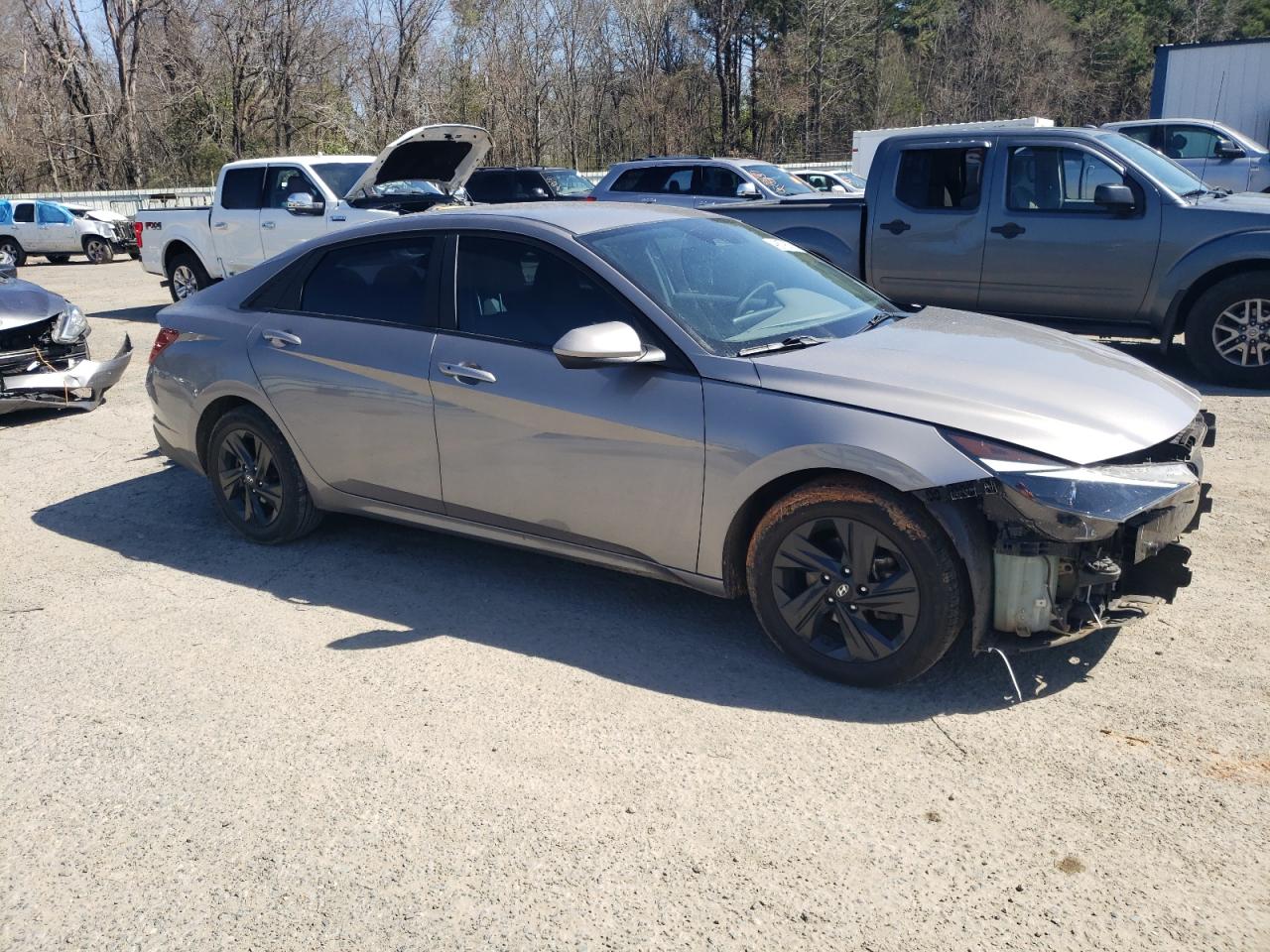 2022 Hyundai Elantra - Image 4