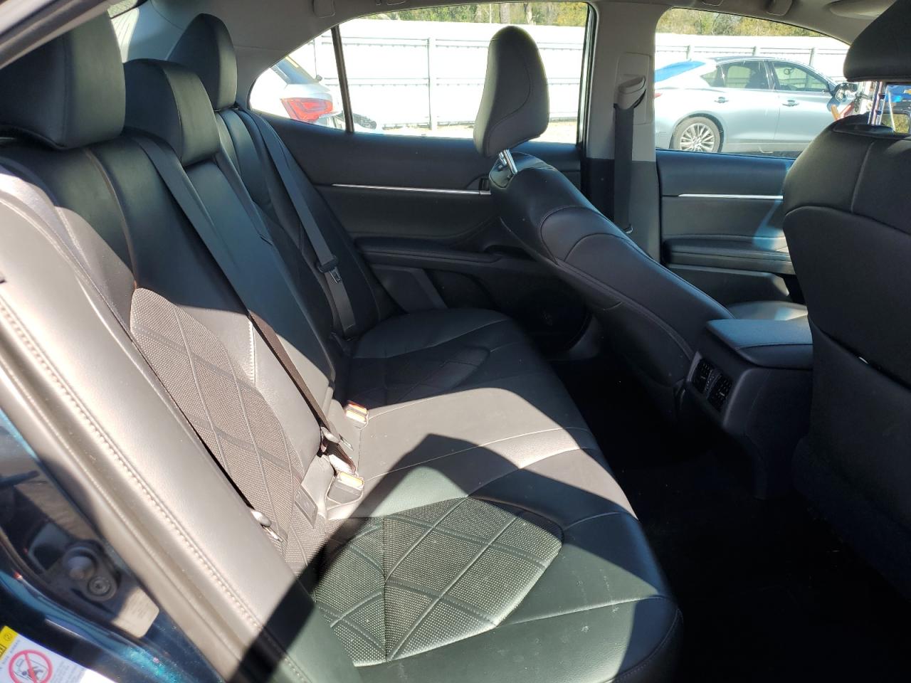 2018 Toyota Camry - Image 10