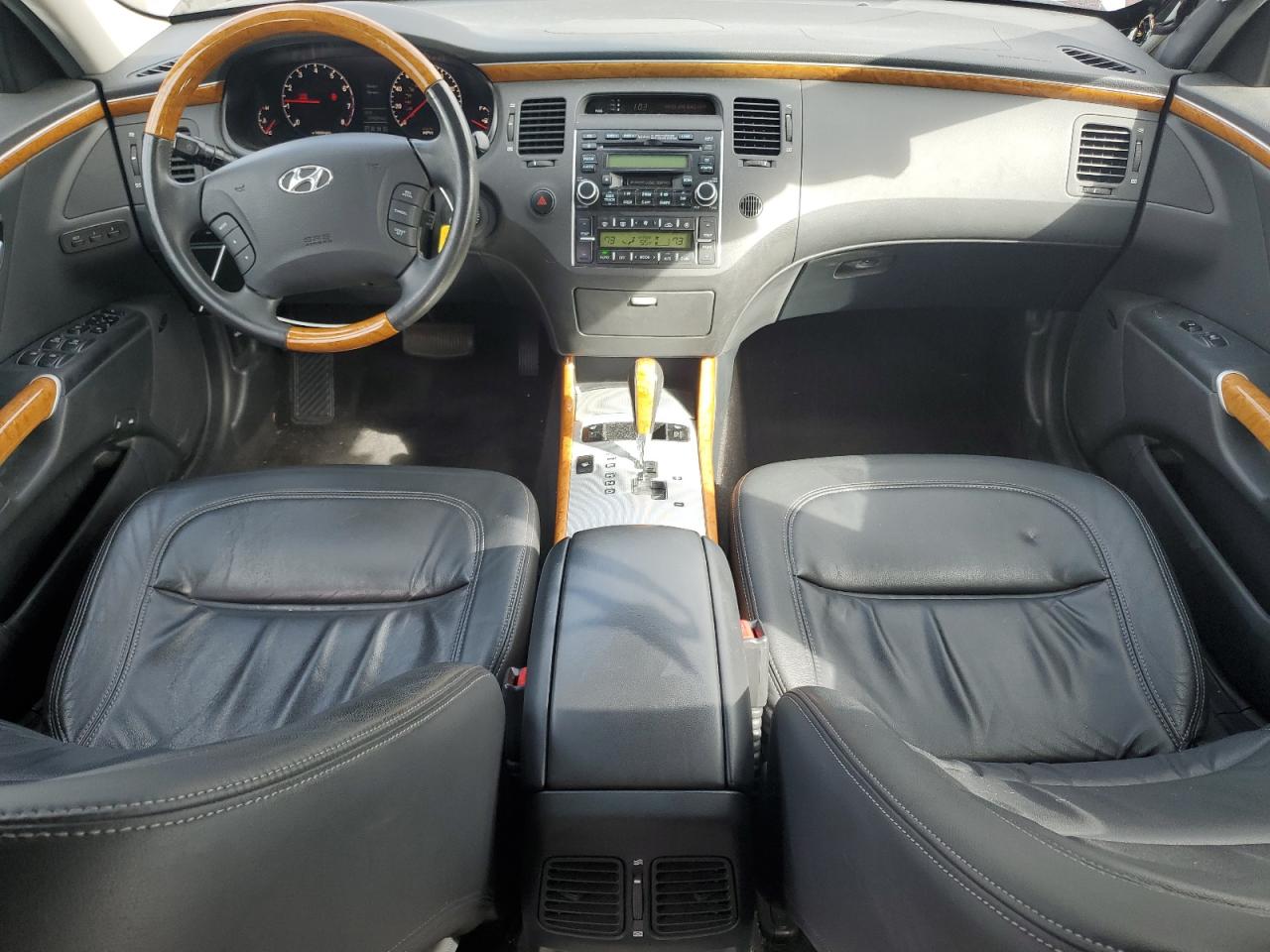 2007 Hyundai Azera Se VIN: KMHFC46F47A181897 Lot: 76106303