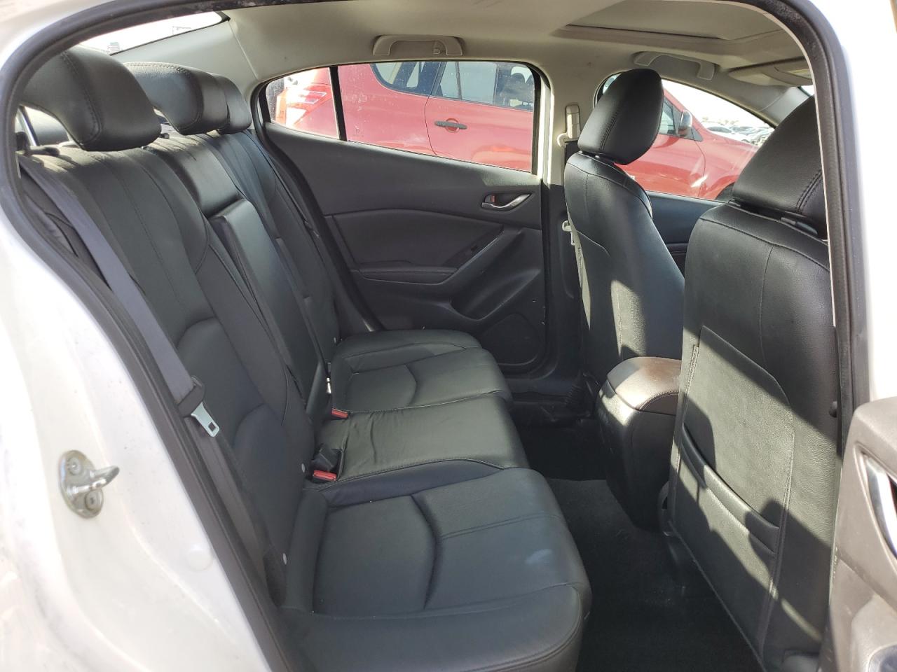 2018 Mazda 3 - Image 10