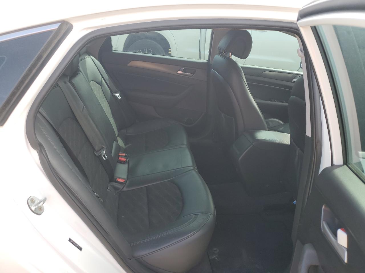 2016 Hyundai Sonata - Image 10