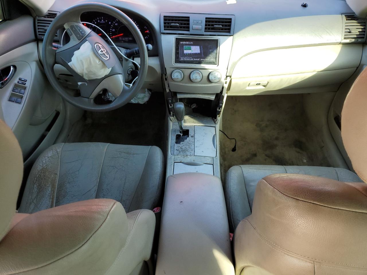 2011 Toyota Camry - Image 8