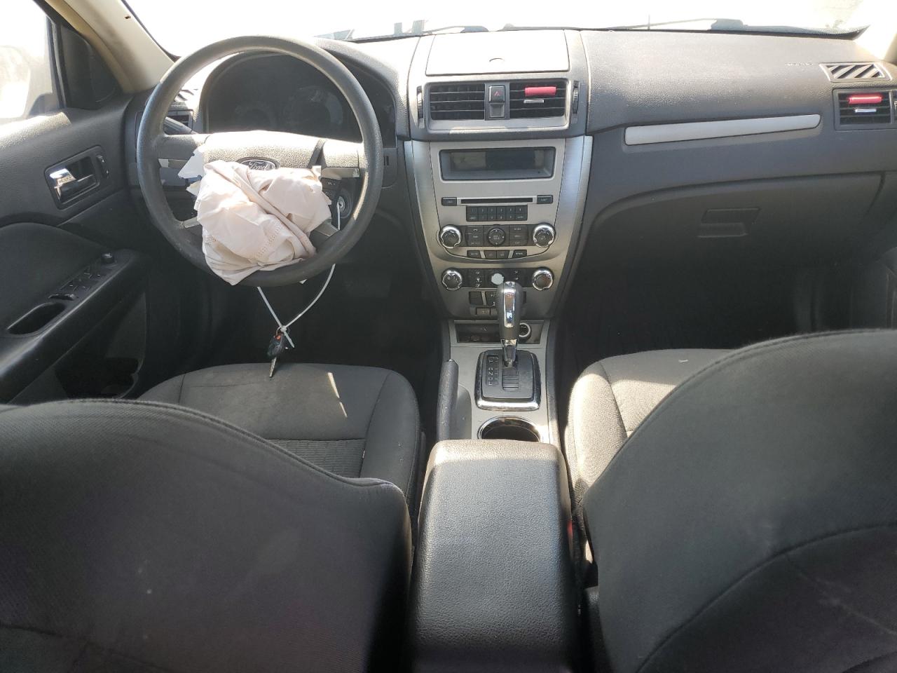2010 Ford Fusion - Image 8