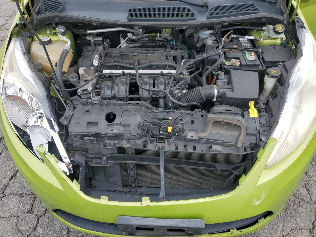 2013 Ford Fiesta - Image 13