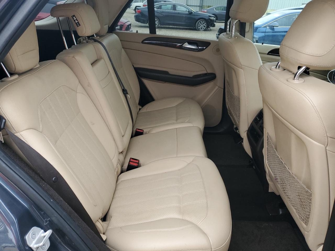 2016 Mercedes-Benz GLE - Image 10