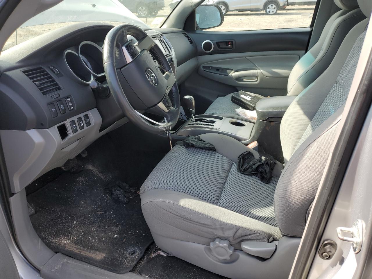 2015 Toyota Tacoma - Image 7