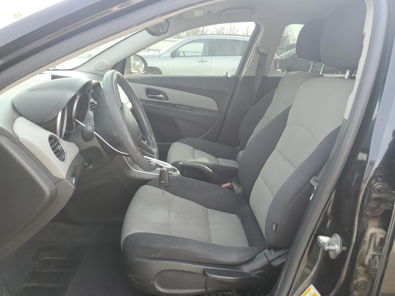 2013 Chevrolet Cruze - Image 7