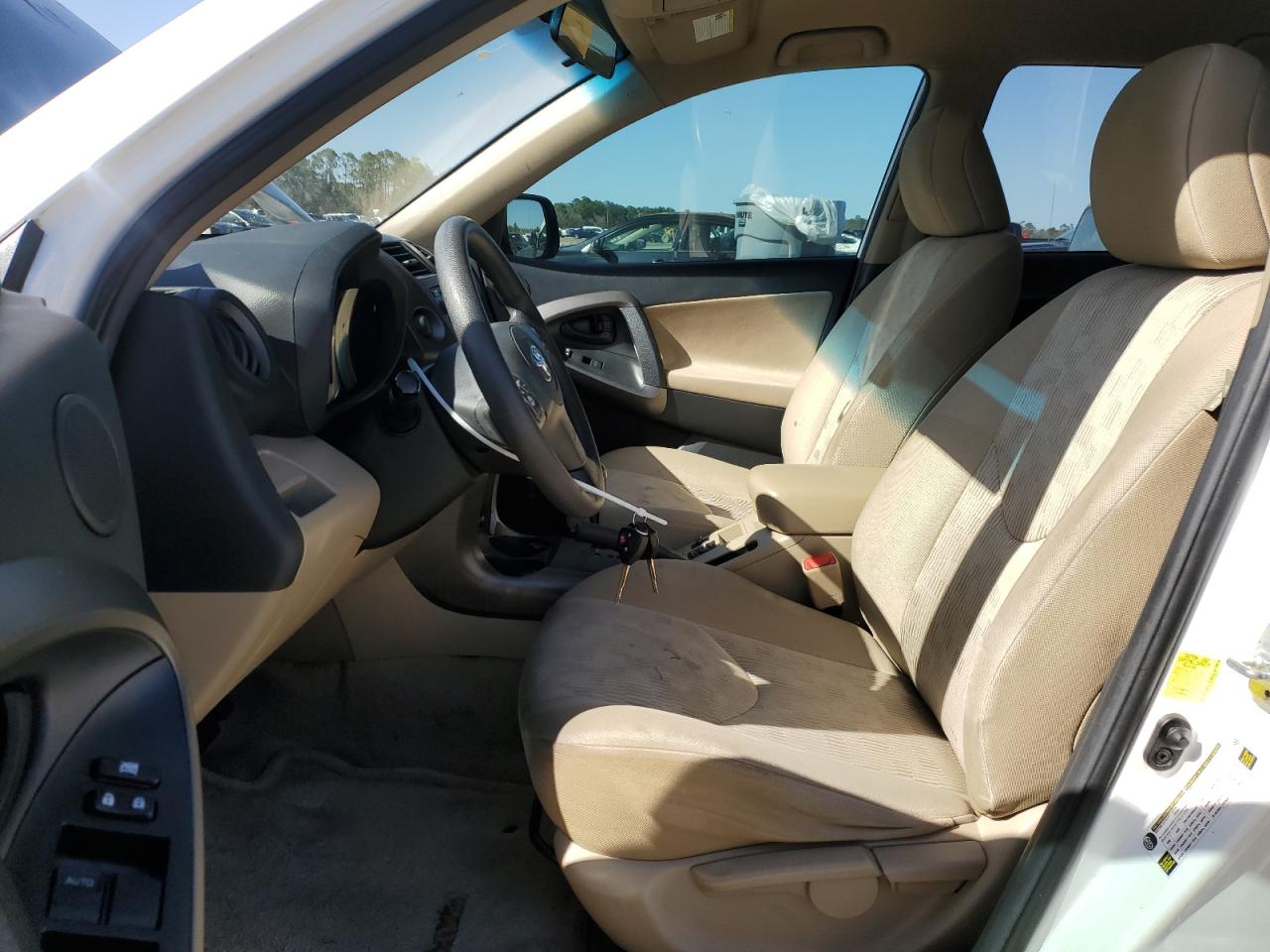 2012 Toyota RAV 4 - Image 7