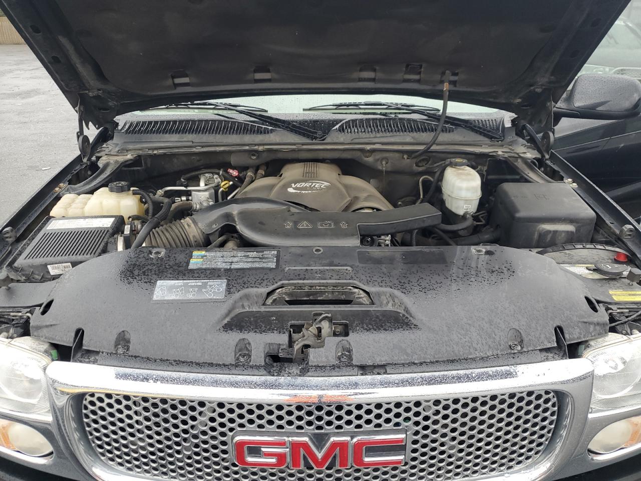 2006 GMC Yukon - Image 12