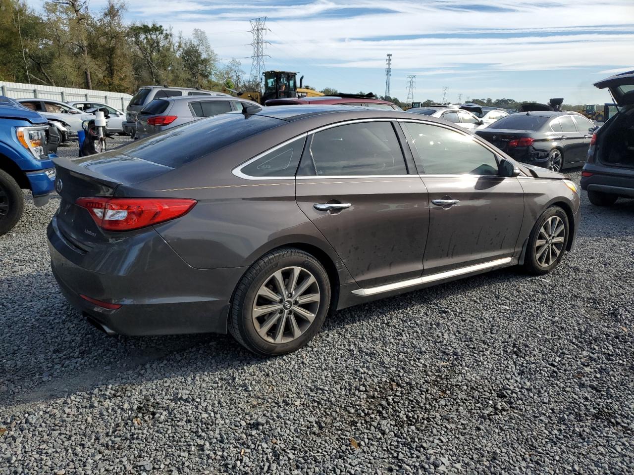 2016 Hyundai Sonata - Image 3