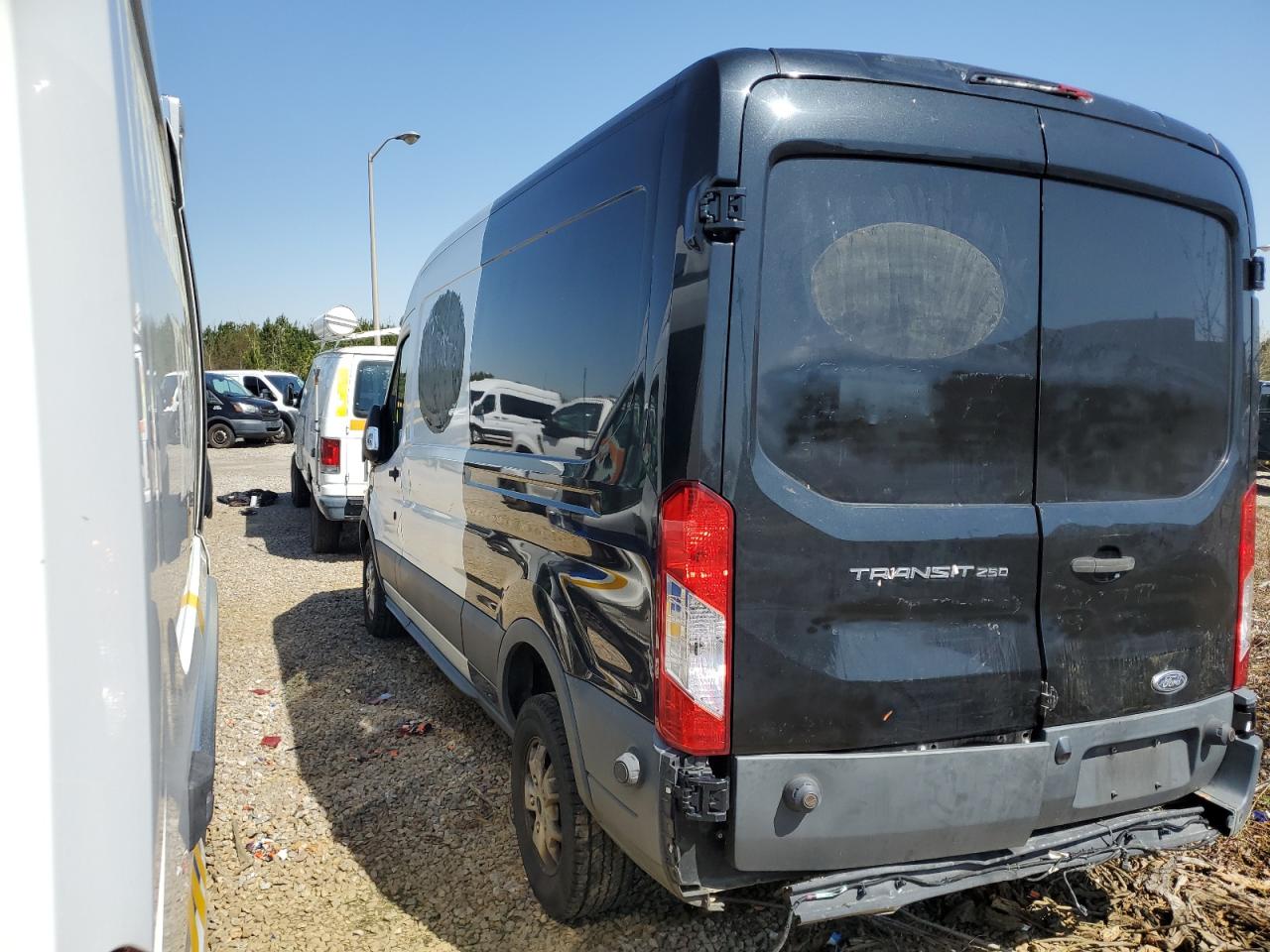 2015 Ford Transit - Image 3