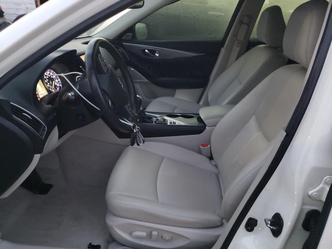 2017 Infiniti Q50 - Image 7