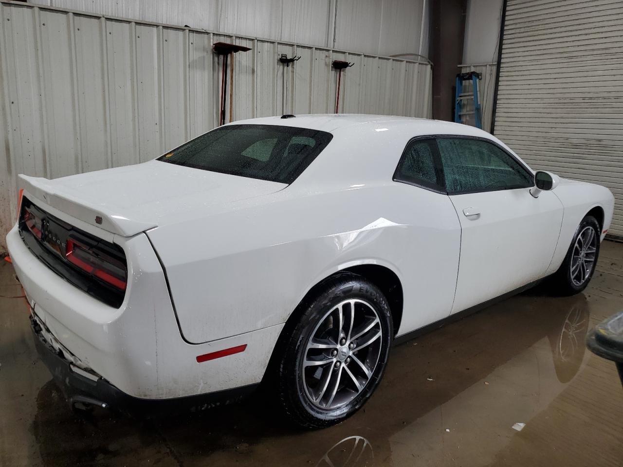 2019 Dodge Challenger - Image 3