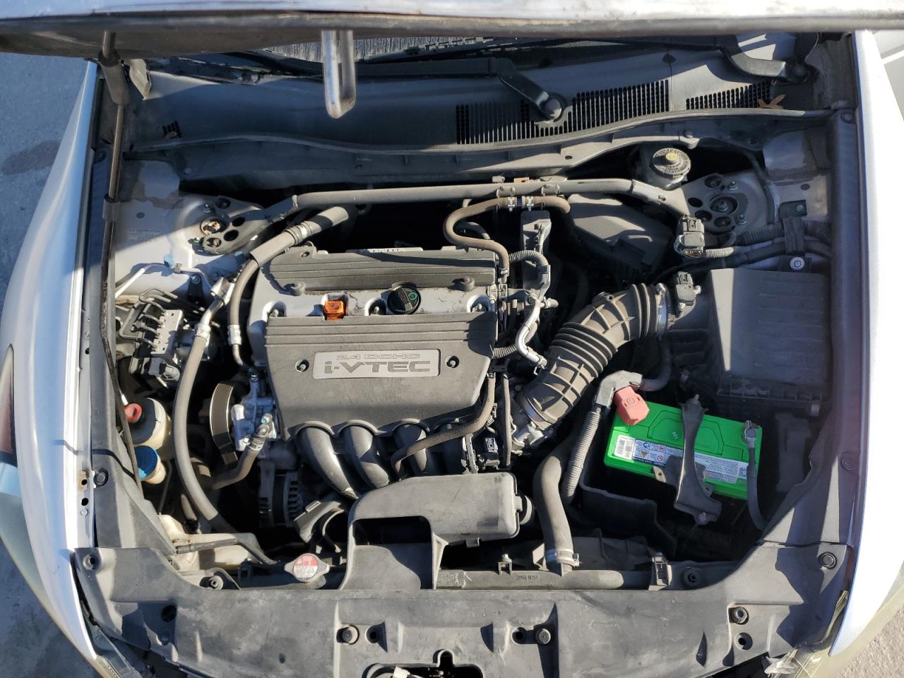 2009 Honda Accord - Image 11