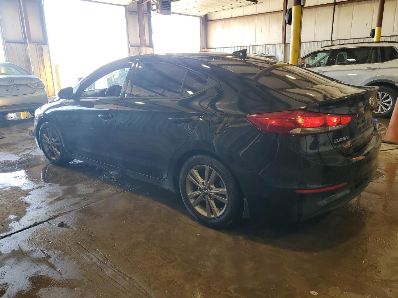 2018 Hyundai Elantra - Image 2