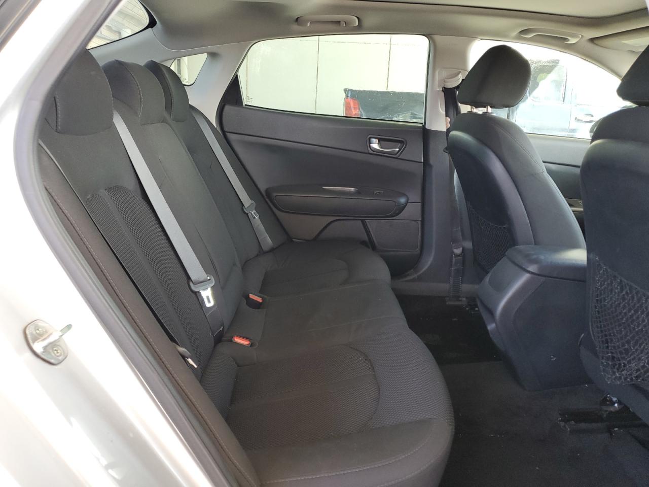 2019 Kia Optima - Image 10
