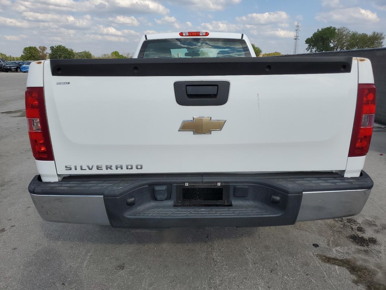 2011 Chevrolet Silverado - Image 6