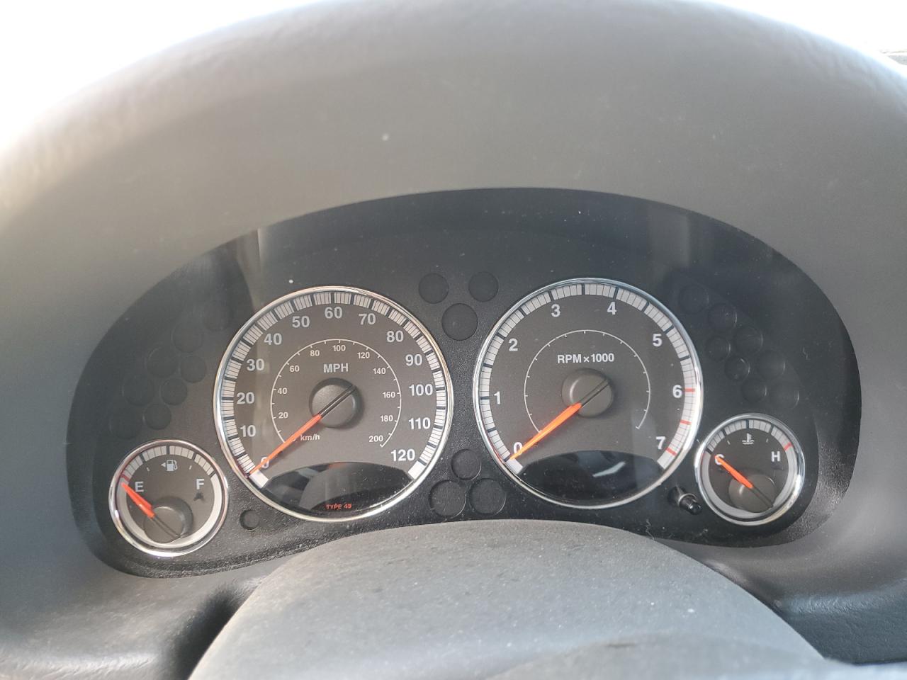 2005 Jeep Liberty (North America) - Image 9