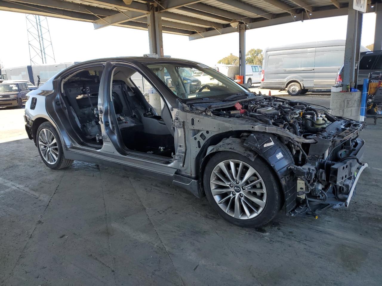 2018 Infiniti Q50 - Image 4