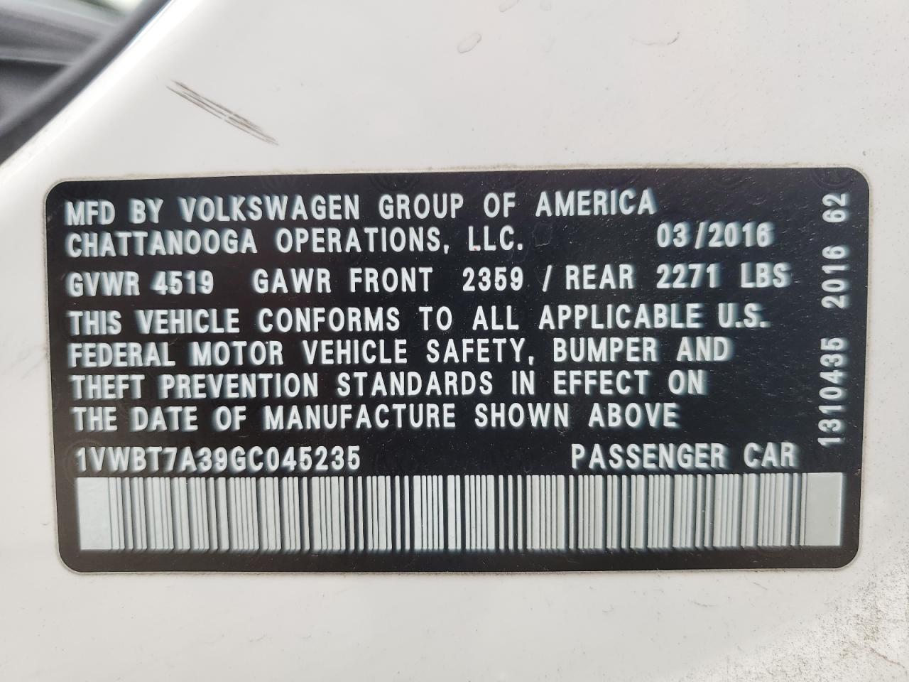 2016 Volkswagen Passat - Image 12