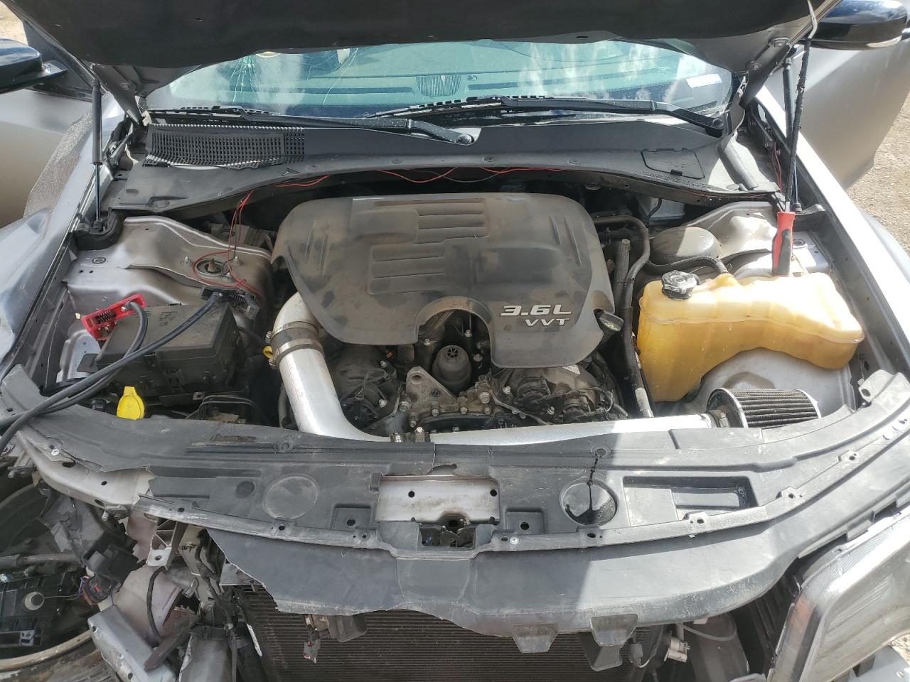 2017 Chrysler 300 - Image 11